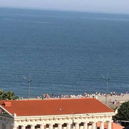 Apartment Sea Tower Khimshiashvili 15 Batumi Exteriér fotografie